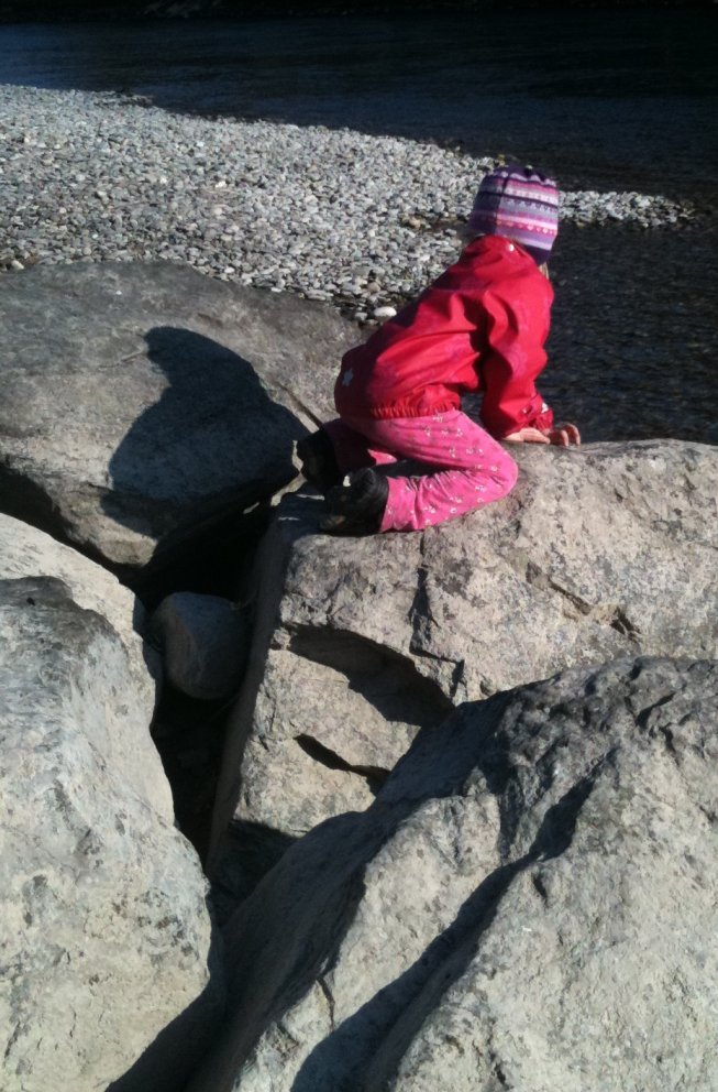 Frieda on the Rocks