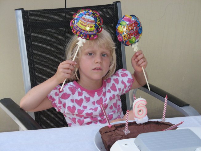 Frieda an ihrem sechsten Geburtstag