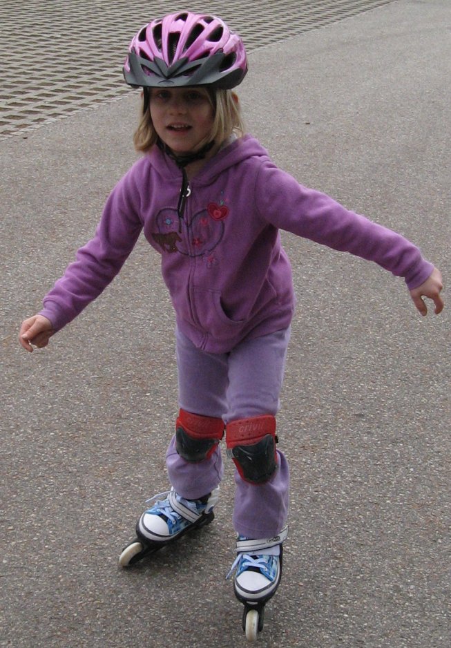 Frieda auf Rollerblades